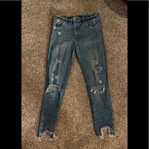 A&F SIMONE HIGH RISE ANKLE JEANS SIZE 6